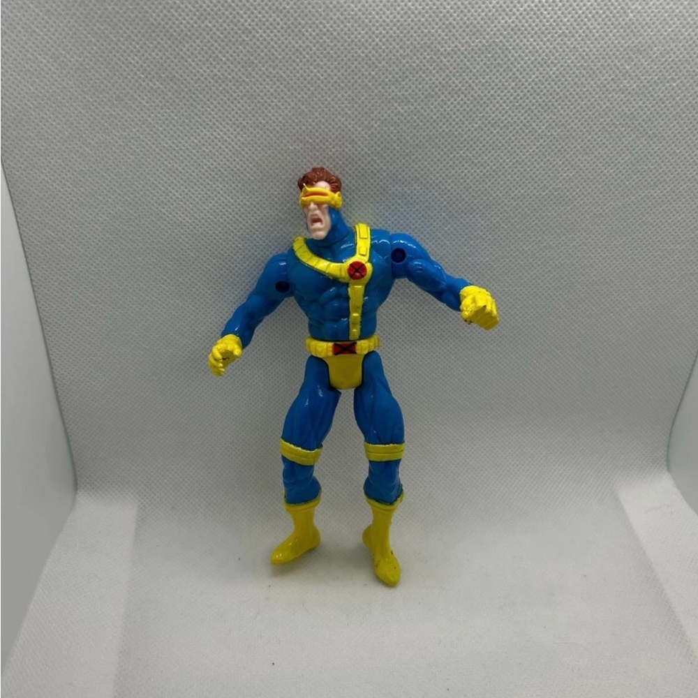 1997 Marvel Comics X-Men Cyclops Monster Armor Action Figure Toy Biz